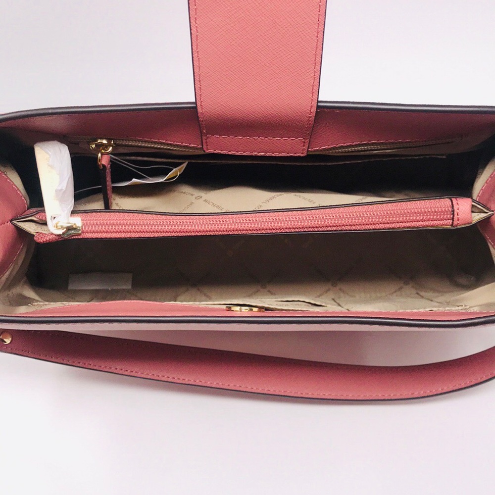 Michael Kors Bag - Picture 5 of 7